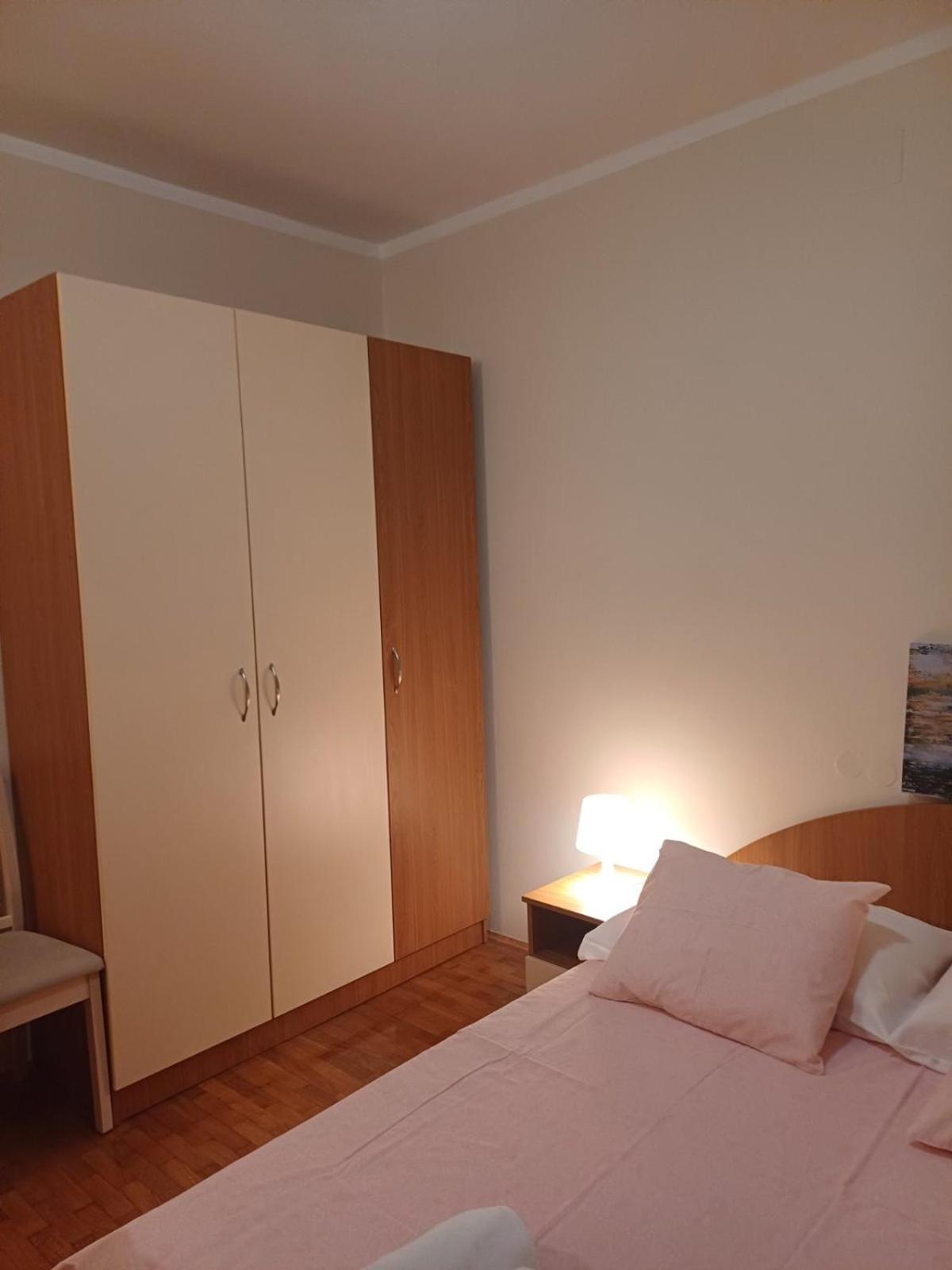Tomulic Jasna I Miljenko Apartment Супетарска Драга Екстериор снимка