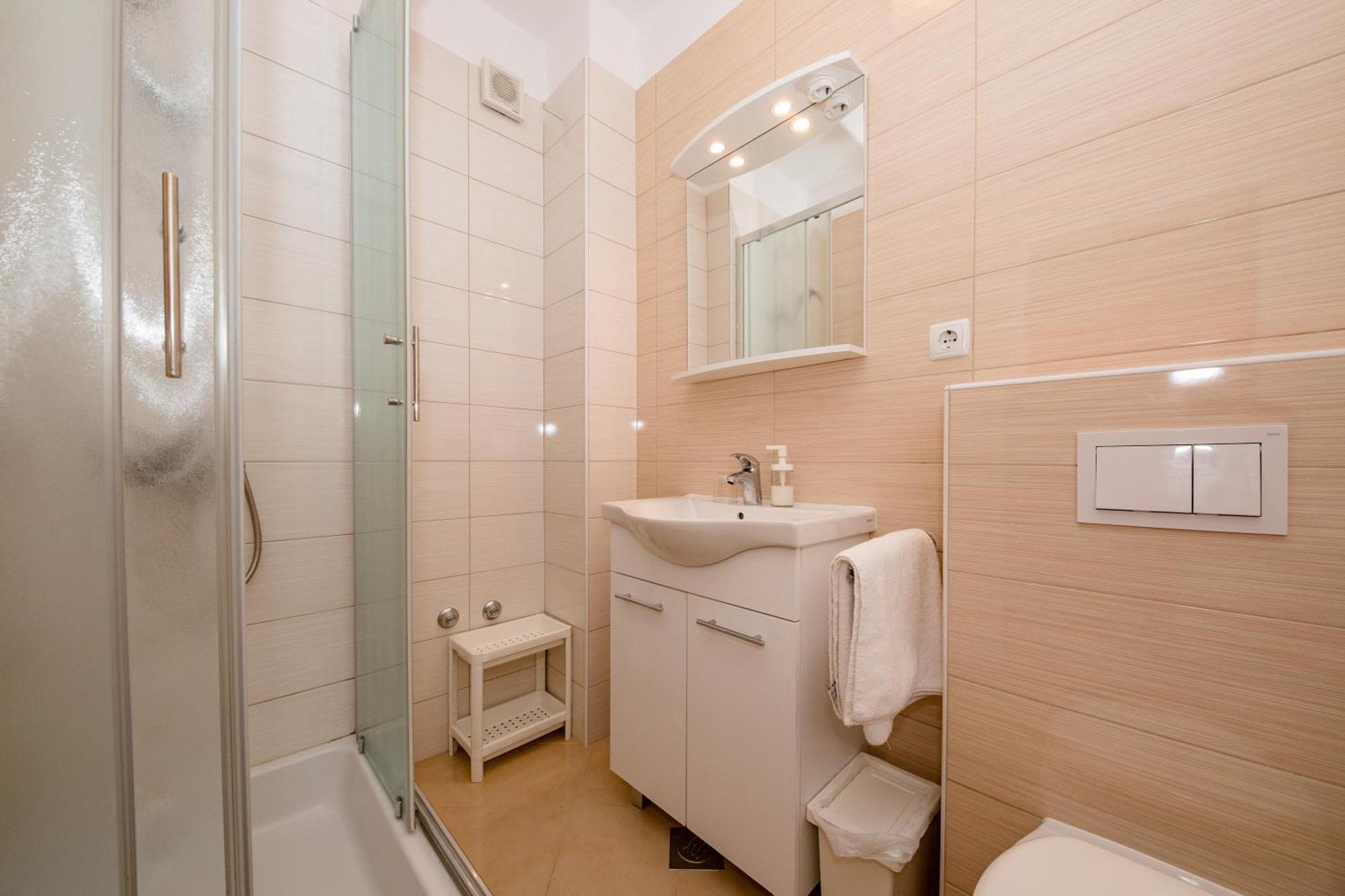 Tomulic Jasna I Miljenko Apartment Супетарска Драга Екстериор снимка