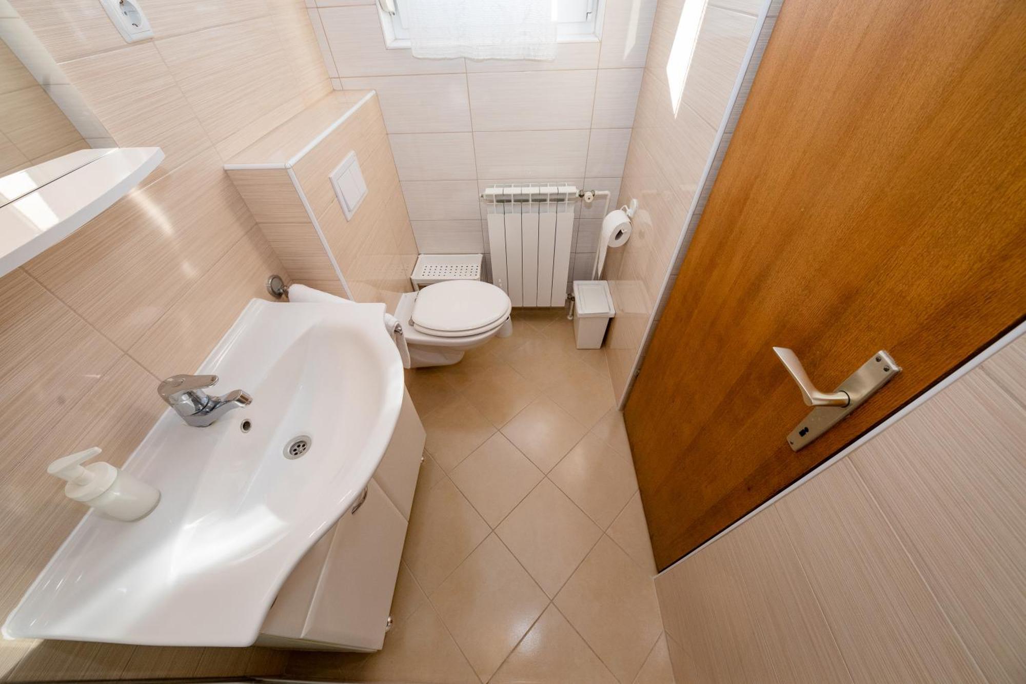 Tomulic Jasna I Miljenko Apartment Супетарска Драга Екстериор снимка