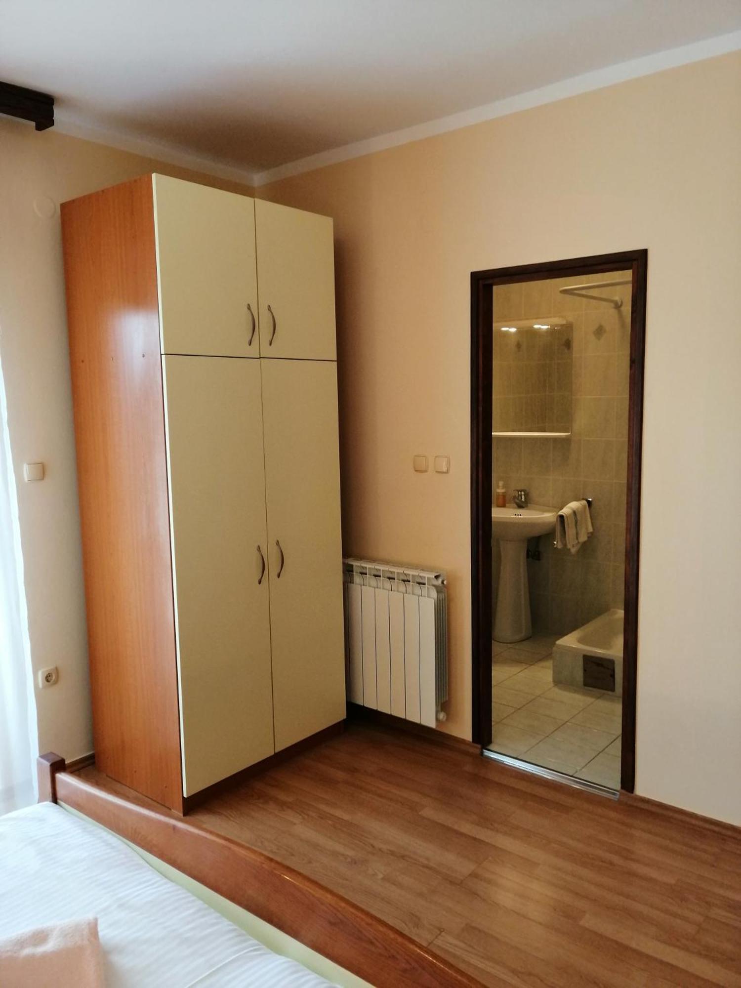 Tomulic Jasna I Miljenko Apartment Супетарска Драга Екстериор снимка