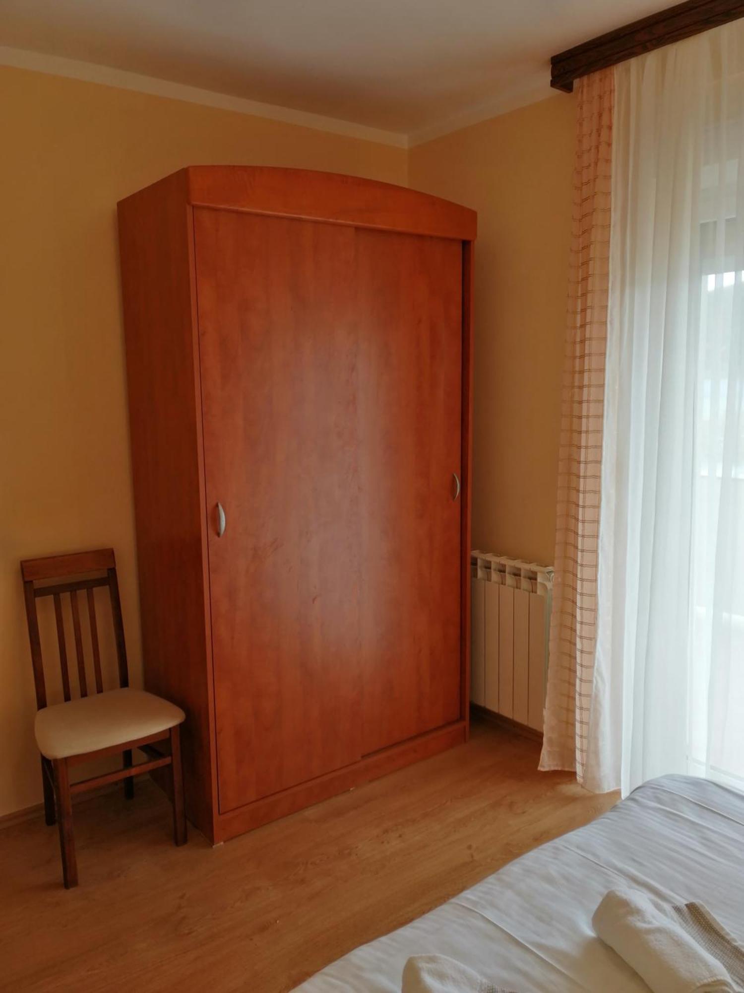 Tomulic Jasna I Miljenko Apartment Супетарска Драга Екстериор снимка