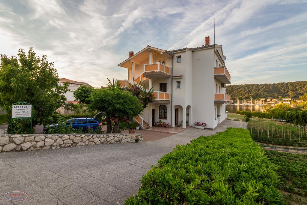Tomulic Jasna I Miljenko Apartment Супетарска Драга Екстериор снимка
