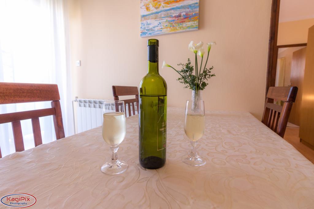 Tomulic Jasna I Miljenko Apartment Супетарска Драга Екстериор снимка